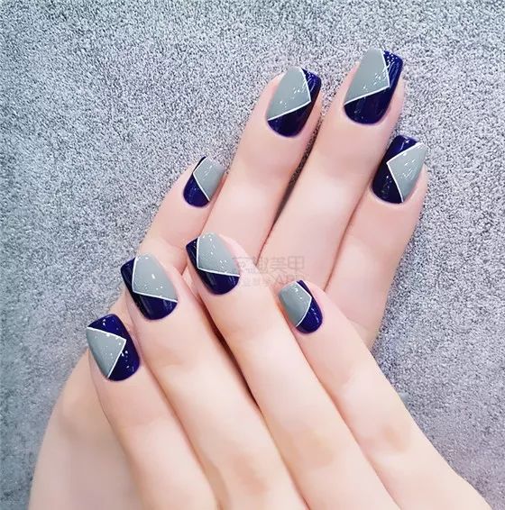 小巷深处的秘密小店，引领潮流前沿的美甲艺术新风尚