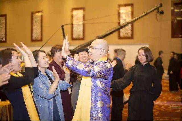 伊世金最新动态，学习变化，自信塑造未来