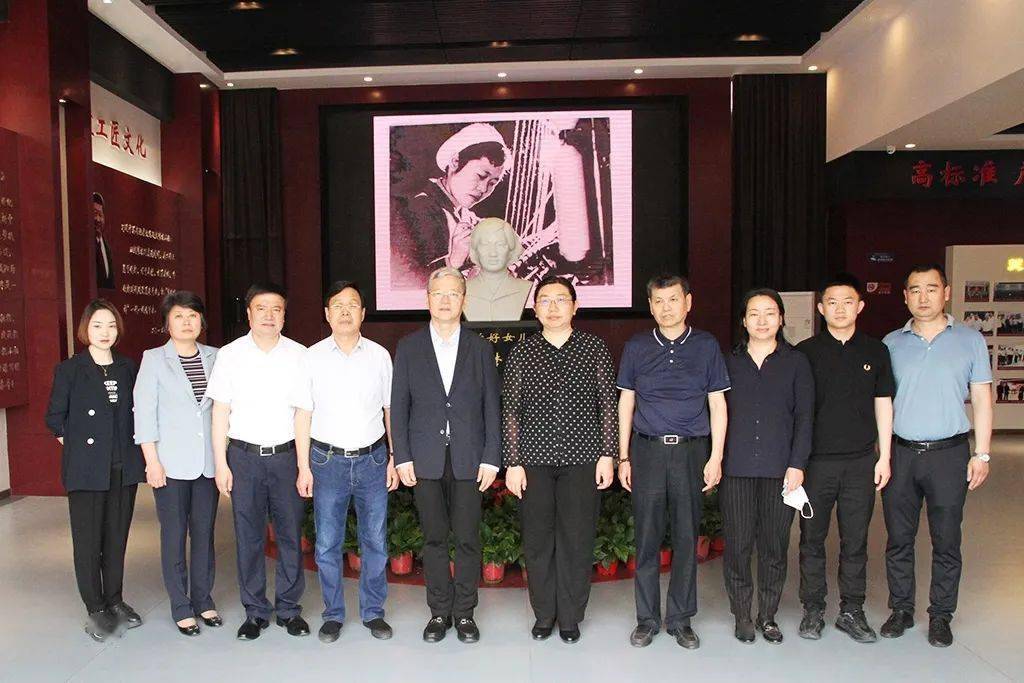 小巷中的独特宝藏，最新优质项目投资与隐藏特色小店的探索