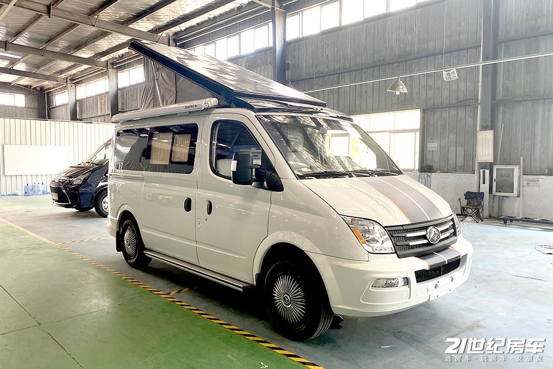 最新家用升顶房车，现代家庭出行的理想之选