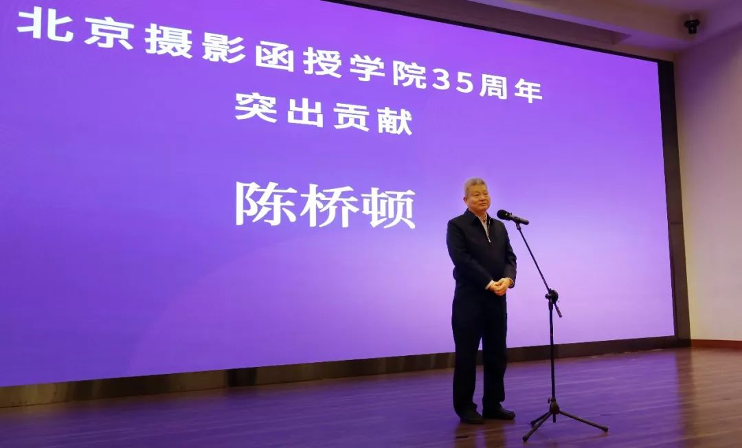 五一劳动节最新报道，学习变化的力量，铸就自信与辉煌成就