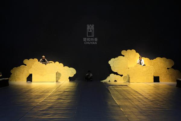 中国最新型战机，与自然共舞，探寻内心宁静之旅