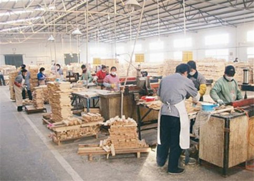 家具厂行情，木艺变迁中的自信与成就探寻之路