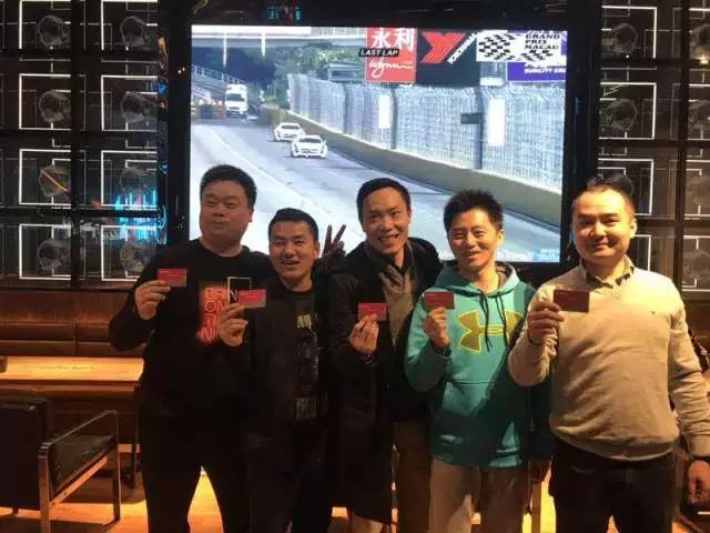 闫博比赛，速度与激情的激烈较量