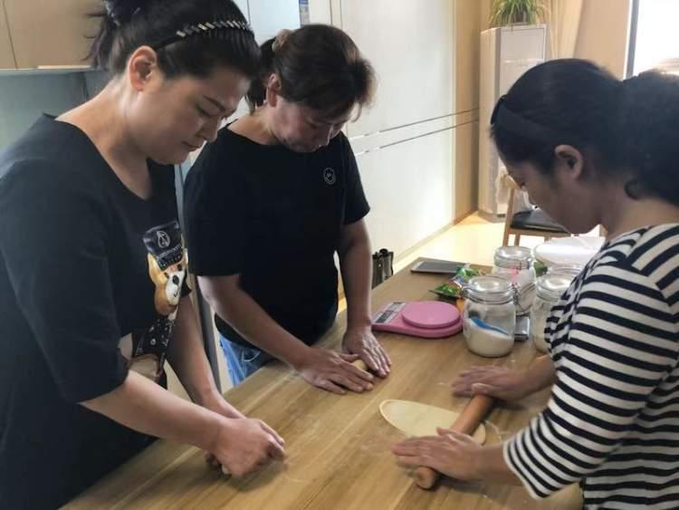 钟点工保姆价格行情，心灵之旅中的专业服务费用探索
