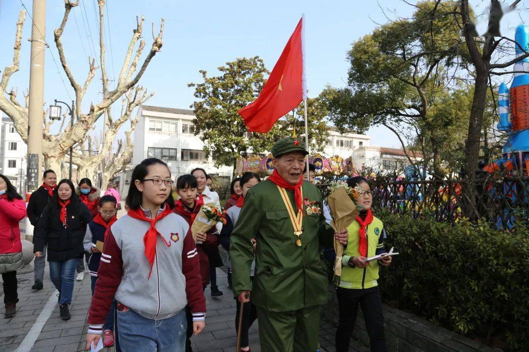 王思培最新动态揭秘，小巷深处的意外发现