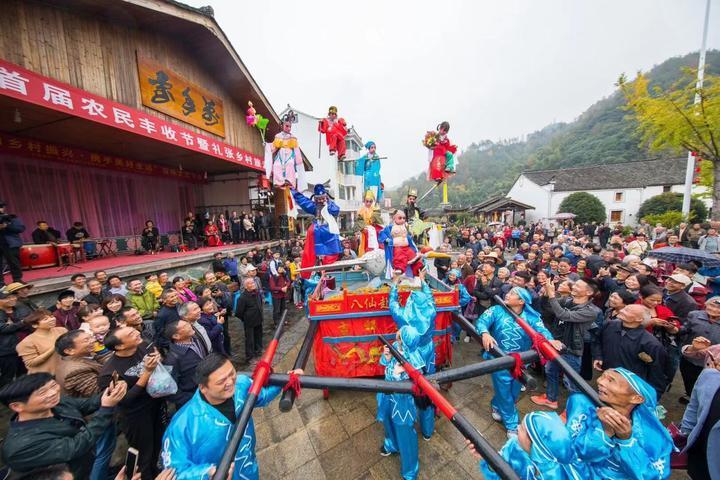 电视剧新三国在线观看，心灵之旅启程，领略自然美景的魅力