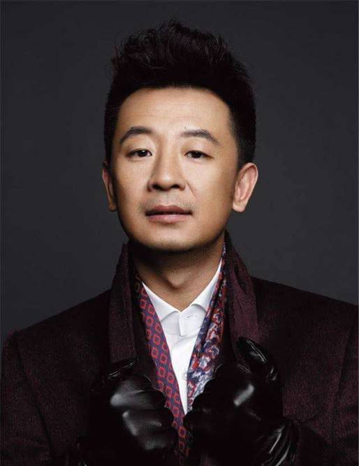 科技影响下的新征程，黄海波转型揭秘，为何不再出演电视剧？
