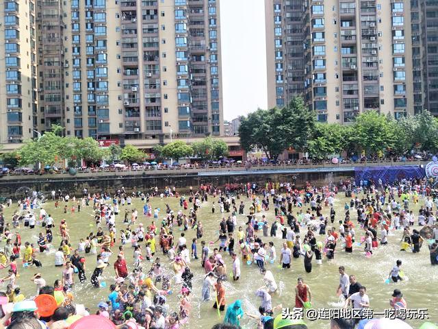 最新iOS系统，自然美景与浪漫之旅的完美结合