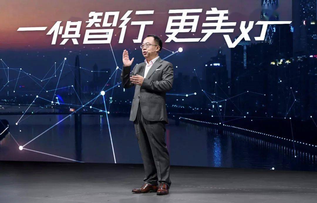 陈志朋科技新品引领智能生活新纪元震撼登场