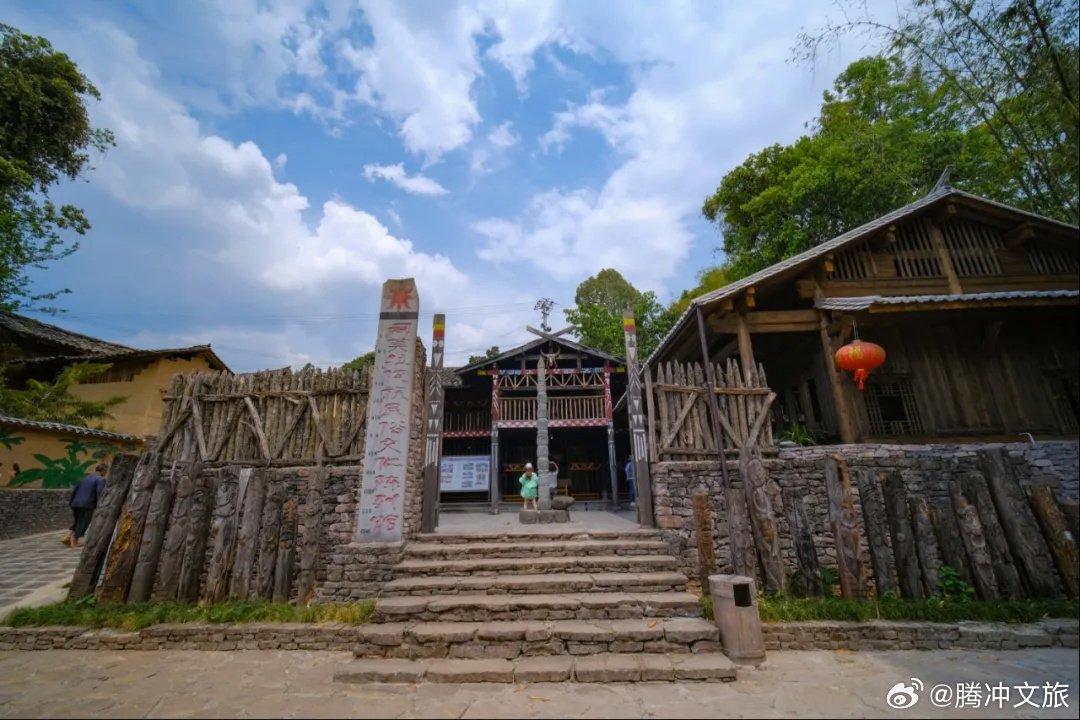 云南旅游最新报价，探索小巷独特之旅的启程点
