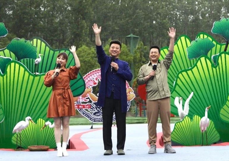 凸凹视频最新更新，温馨日常趣事回顾