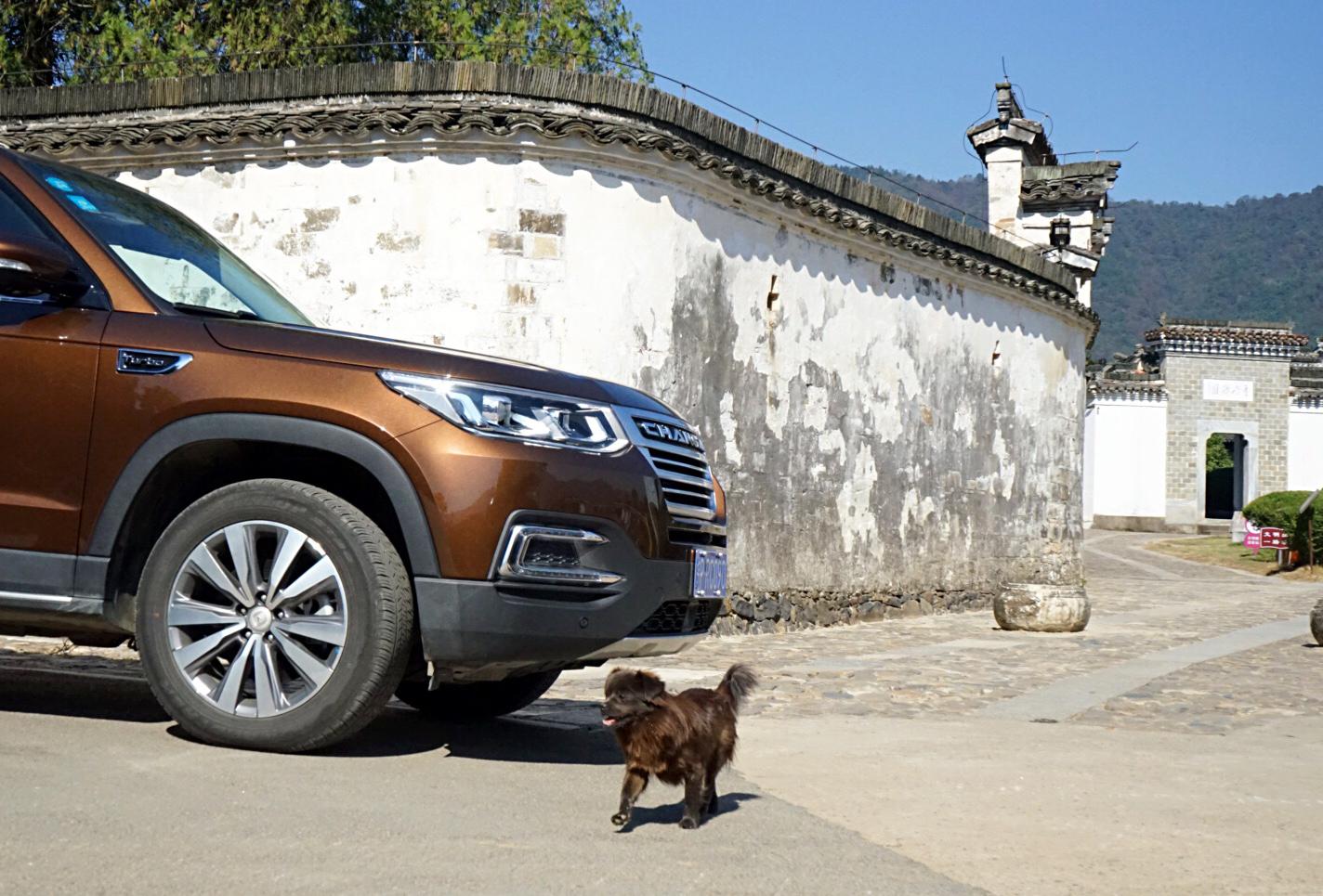 长安汽车最新款SUV，家庭之旅与真挚友情的完美伴侣