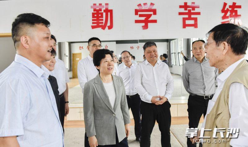 湖南发展最新动态，繁荣与进步的步伐加速前行
