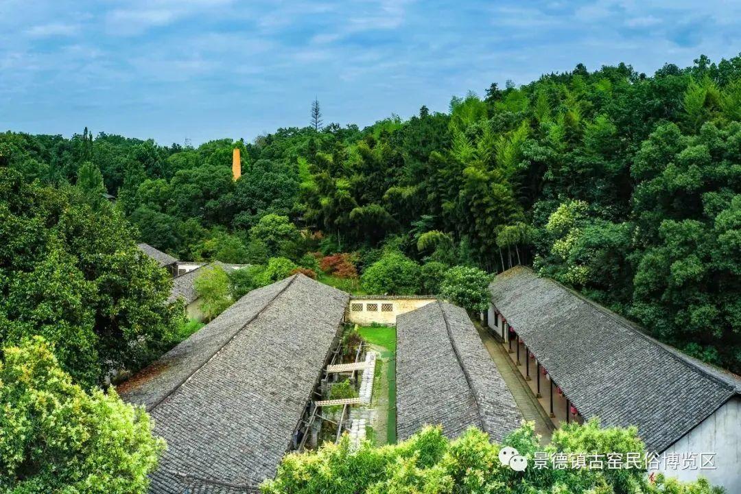 发改委油价最新动态，倡导绿色出行，心灵之旅启程