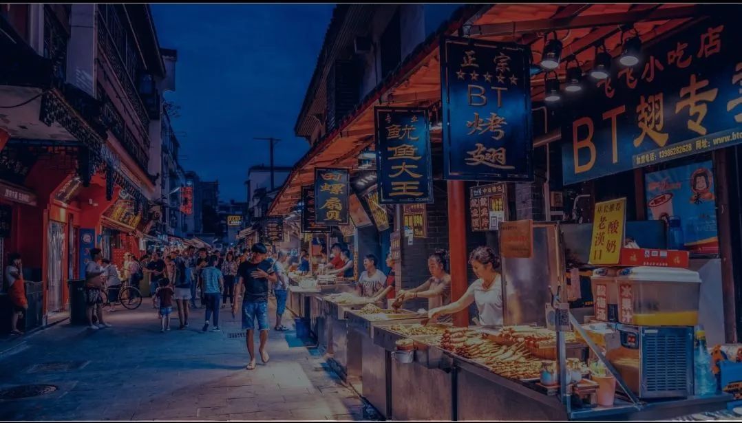 最新建筑法下的美食秘境，独特小巷美食探索
