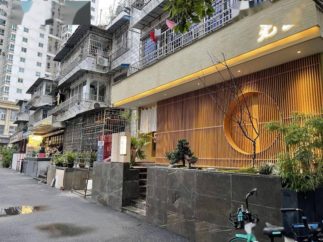 超碰最新网站带你探秘小巷宝藏，独特小店的故事