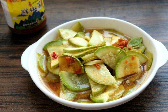 维生素最新价格动态与小巷深处的意外发现