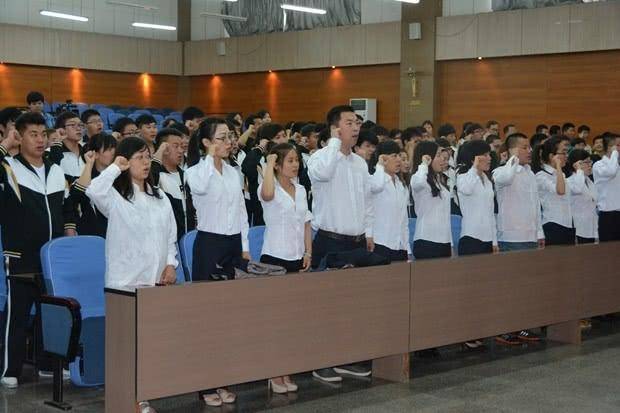 玛鲁娜最新指南，任务完成与技能学习详细步骤手册